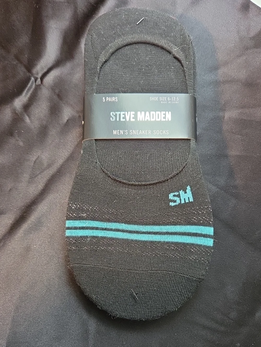 5 Pairs Of Steve Madden Black No-Show Sneaker Socks with Teal Stripe Accents